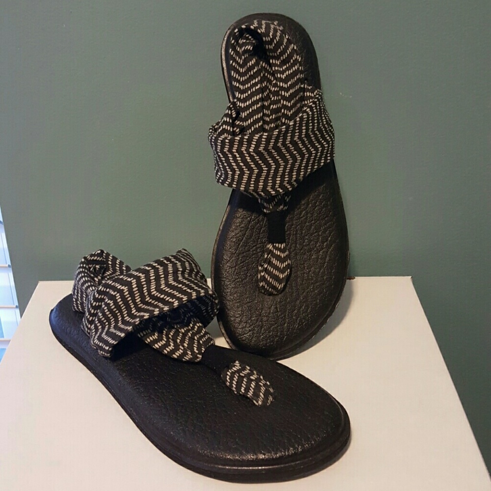 SANUK Yoga Mat Sling Sandal